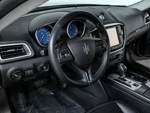 Used 2016 Maserati Ghibli image 7
