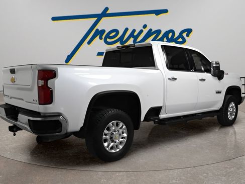 Used 2024 Chevrolet Silverado 2500 LTZ w/ LTZ Premium Texas Edition AWD/4WD image 2
