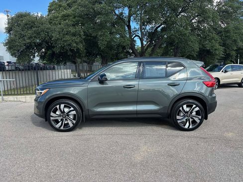 New 2026 Volvo XC40 B5 Ultra w/ Climate Package image 3