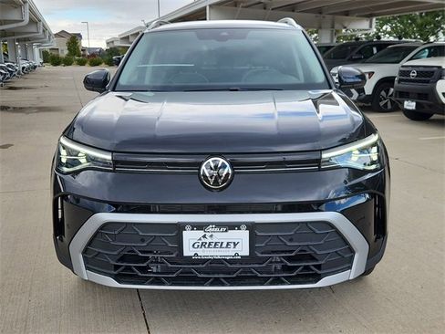 New 2025 Volkswagen Taos SE image 5