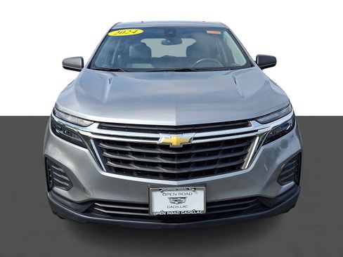 Used 2024 Chevrolet Equinox LS AWD/4WD image 2