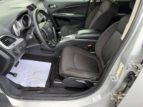 Used 2013 Dodge Journey SXT image 10