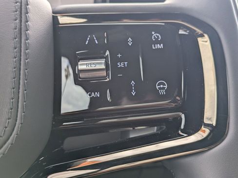 New 2026 Land Rover Range Rover Sport Dynamic SE AWD/4WD image 18