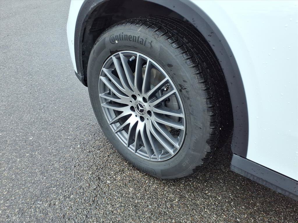 Used 2026 Mercedes-Benz GLC 300 4MATIC image 9