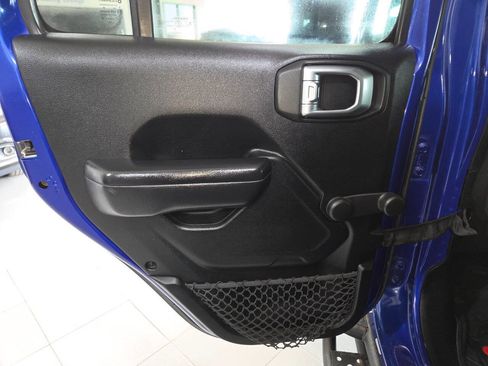 Used 2018 Jeep Wrangler Unlimited Sport AWD/4WD image 19