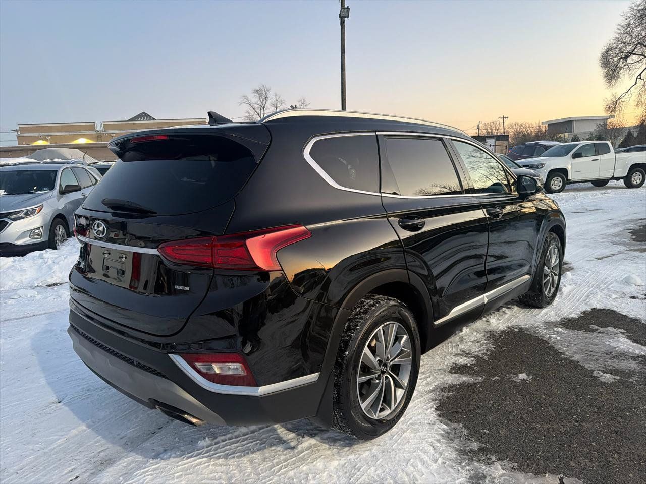 Used 2020 Hyundai Santa Fe SEL w/ Convenience Package AWD/4WD image 6