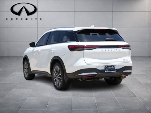 New 2027 INFINITI QX60 Luxe w/ Cargo Package FWD image 5