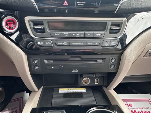 Used 2020 Honda Pilot Elite image 19