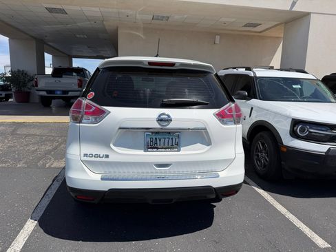Used 2016 Nissan Rogue S FWD image 6