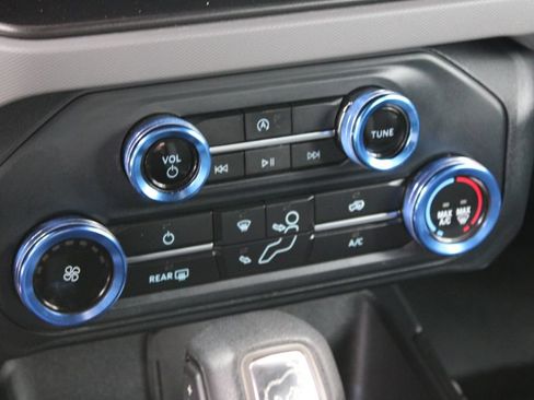 Used 2022 Ford Bronco 4-Door AWD/4WD image 12