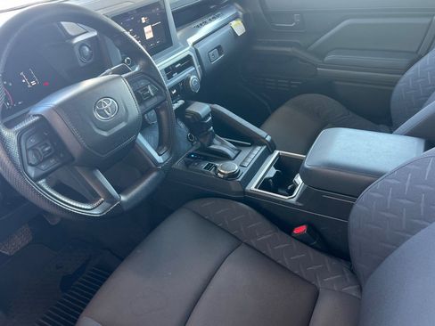 Used 2025 Toyota Tacoma SR5 image 7