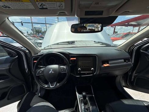 Used 2020 Mitsubishi Outlander SEL FWD image 21