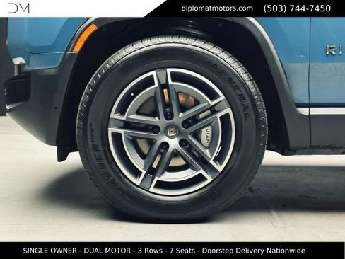 Used 2025 Rivian R1S Adventure AWD/4WD image 44