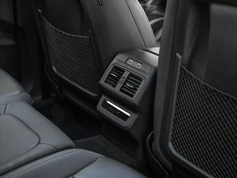 Certified 2025 Audi Q5 Premium w/ Convenience Package AWD/4WD image 18
