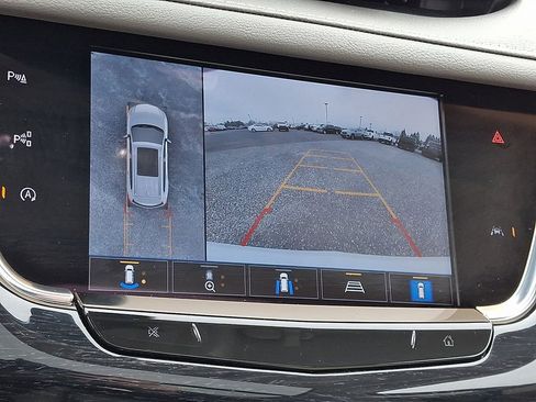 Used 2023 Cadillac XT6 Premium Luxury w/ Technology Package image 24