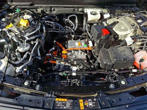 Used 2025 Cadillac Lyriq Sport image 34