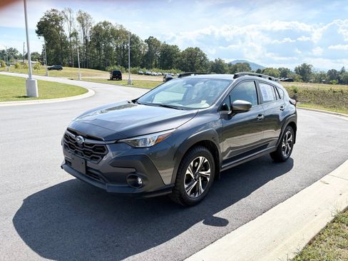Certified 2024 Subaru Crosstrek 2.0i Premium AWD/4WD image 3
