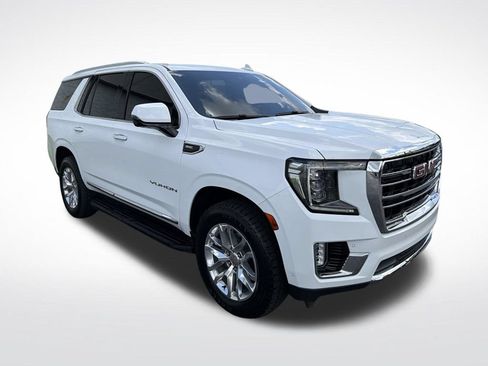 Used 2024 GMC Yukon SLT w/ SLT Luxury Package AWD/4WD image 3