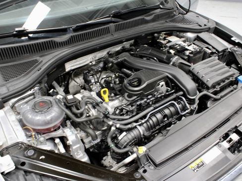 Used 2024 Volkswagen Jetta SE FWD image 18