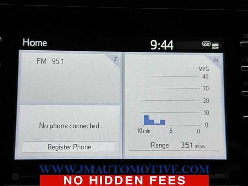 Used 2023 Toyota Camry SE image 30