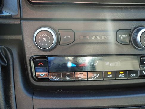 Used 2022 RAM ProMaster 2500 w/ Convenience Group image 23