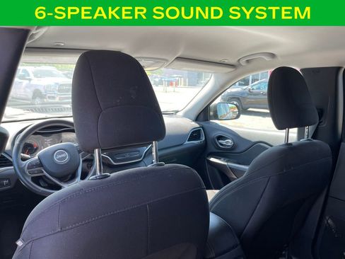 Used 2019 Jeep Cherokee Latitude w/ Popular Appearance Group FWD image 13