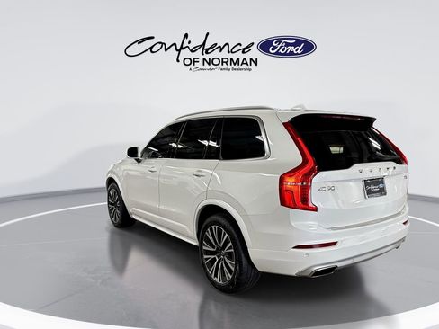Used 2021 Volvo XC90 T5 Momentum w/ Climate Package FWD image 6