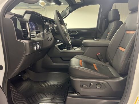 New 2026 GMC Sierra 1500 AT4 w/ AT4 Premium Package AWD/4WD image 8