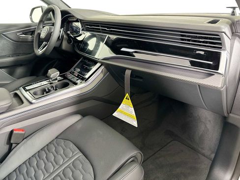 New 2025 Audi RS Q8 performance image 28