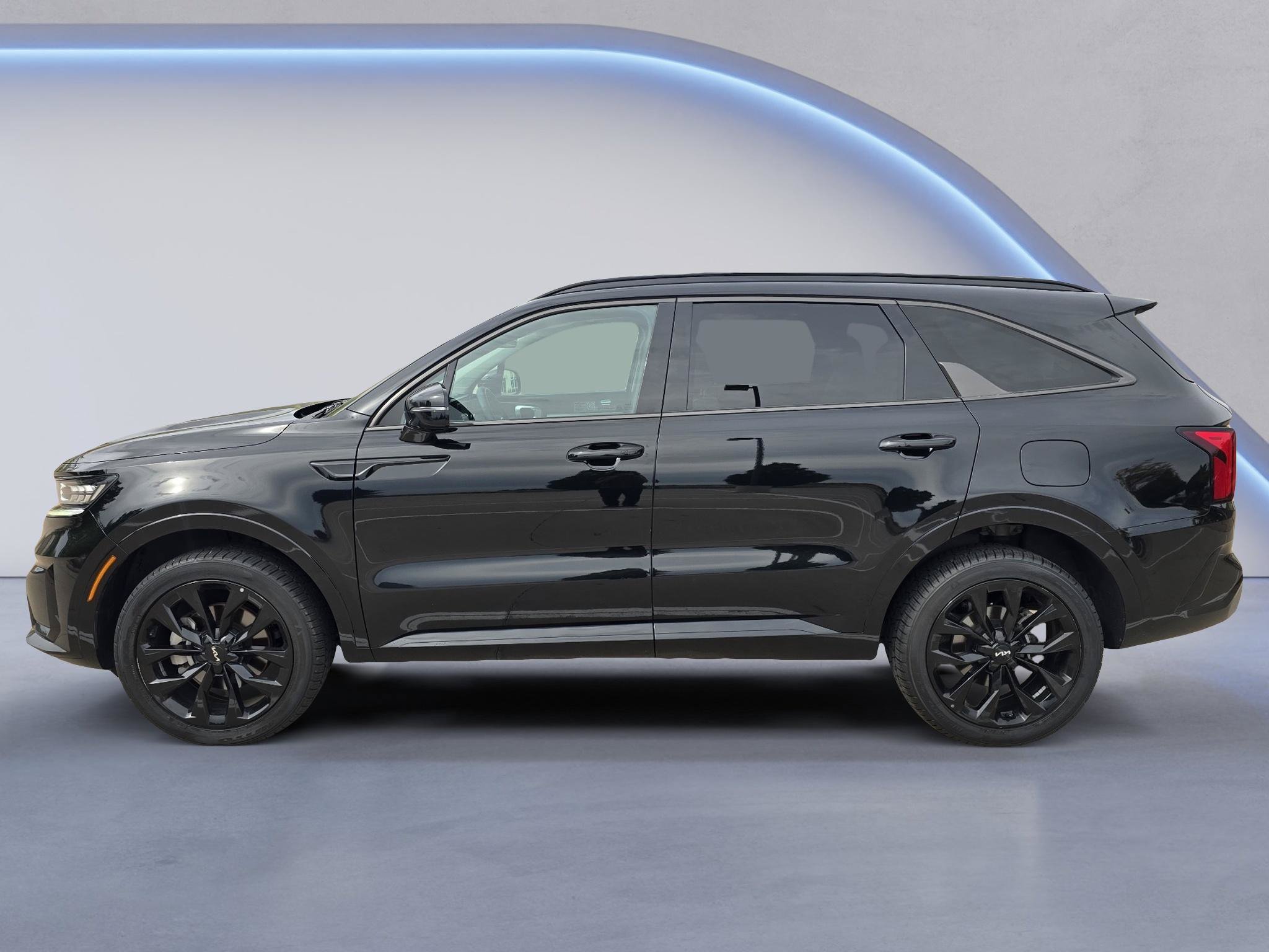 Used 2023 Kia Sorento SX AWD/4WD image 2