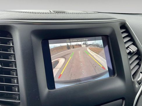 Used 2020 Jeep Cherokee Latitude image 27