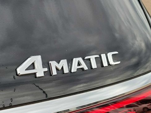 Used 2022 Mercedes-Benz GLS 450 4MATIC image 11