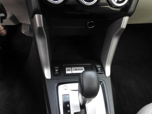 Used 2016 Subaru Forester 2.5i Limited image 10