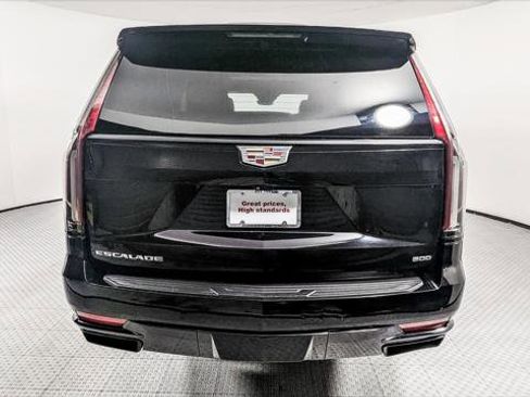 Used 2023 Cadillac Escalade ESV Sport AWD/4WD image 7