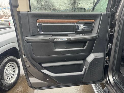 Used 2016 RAM 2500 Laramie w/ Convenience Group AWD/4WD image 28