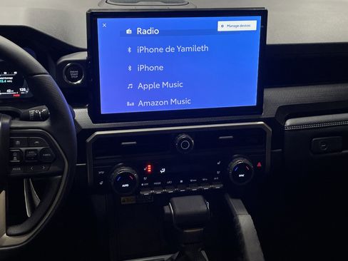 Used 2025 Toyota 4Runner Limited image 31