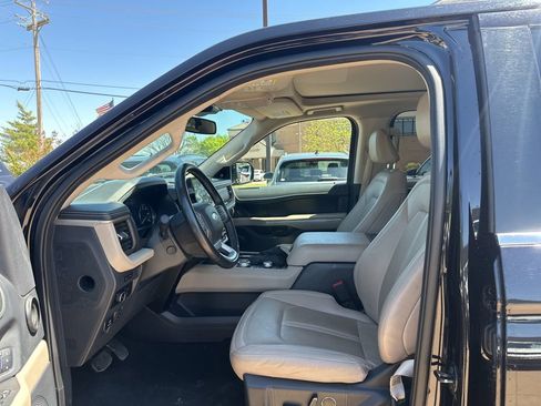 Used 2024 Ford Expedition Max Limited AWD/4WD image 9