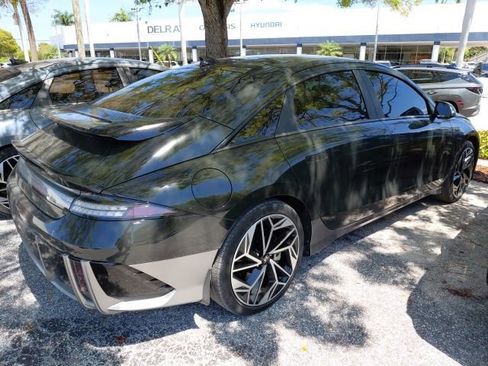 Used 2024 Hyundai Ioniq 6 SEL image 3