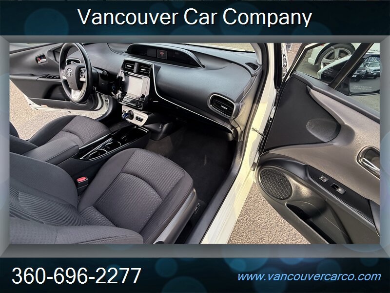 Used 2018 Toyota Prius Prime Plus FWD image 16