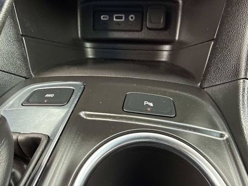 Used 2024 Chevrolet Equinox LT AWD/4WD image 31