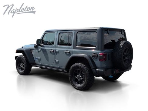 Used 2024 Jeep Wrangler Unlimited AWD/4WD image 3