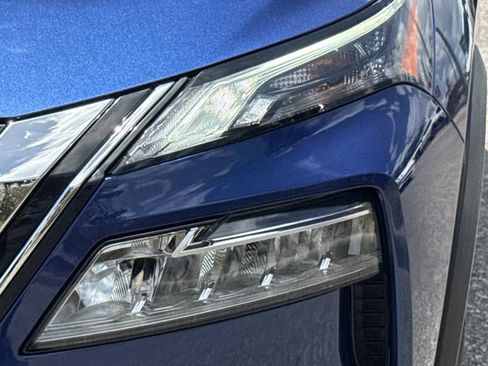 Certified 2023 Nissan Rogue SV FWD image 10