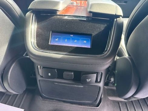 Used 2024 Lincoln Navigator Premiere AWD/4WD image 15