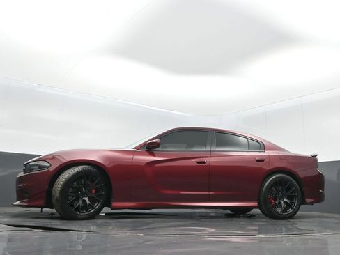 Used 2017 Dodge Charger R/T Scat Pack RWD image 33