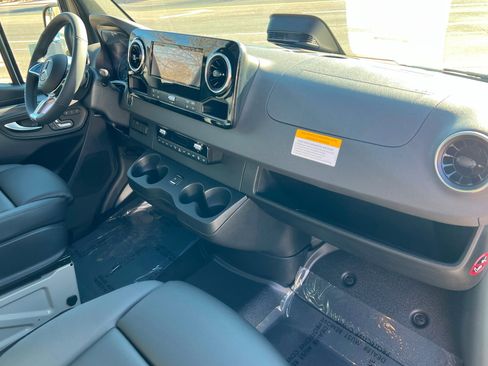 New 2026 Mercedes-Benz Sprinter 2500 image 22