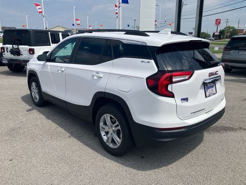 Used 2023 GMC Terrain SLE w/ Driver Convenience Package AWD/4WD image 5