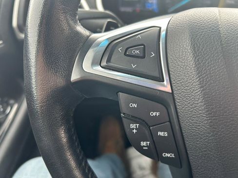 Used 2016 Ford Edge SEL w/ Equipment Group 201A image 18