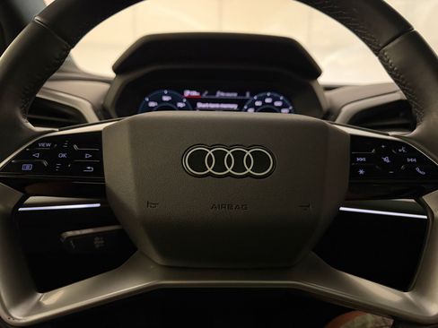 Used 2023 Audi Q4 e-tron Premium w/ Convenience Package RWD image 11