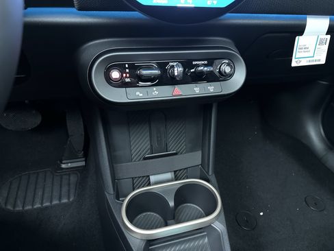 New 2026 MINI Cooper 2-Door Hardtop FWD image 22