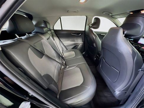 Certified 2023 Kia Niro EX image 27